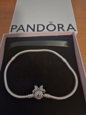 Pandora X Disney Minnie 🐭  Sterling Silver, Snake Chain Bracelet 9 Inch